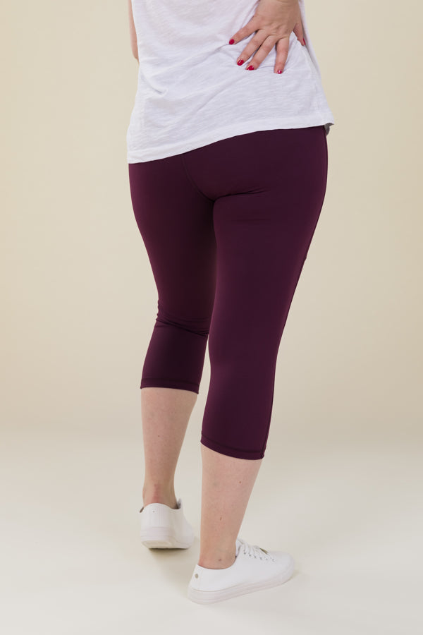 Comfort Max Plum 2 Pocket Cropped Leggings