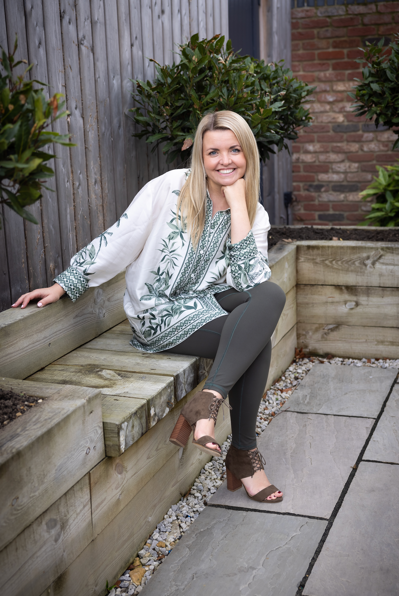 Body Sculpt Khaki 2 Pocket Full Leggings - Love Lissie